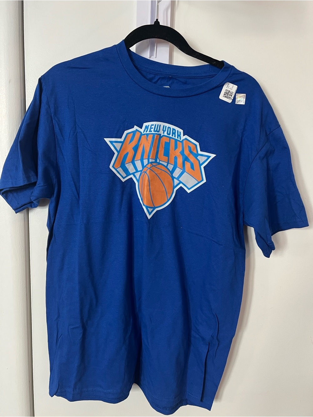 New York Knicks Blue Men’s Medium T-Shirt
